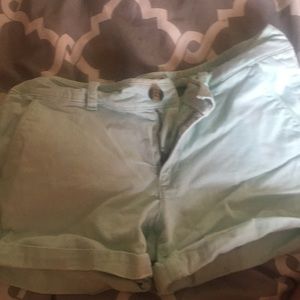 Mint American Eagle khaki shorts